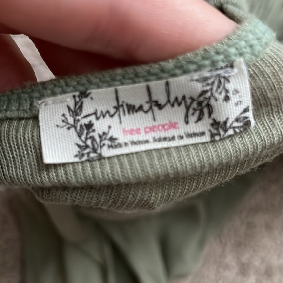 Free people tshirt twist back bodysuit - Picture 3 of 3